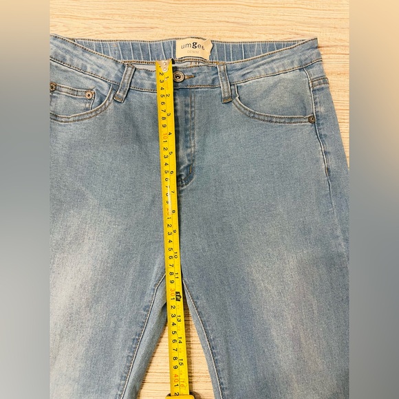 Umgee Flare Wide Leg Jeans in Classic Blue - Size 3 - Picture 11 of 13